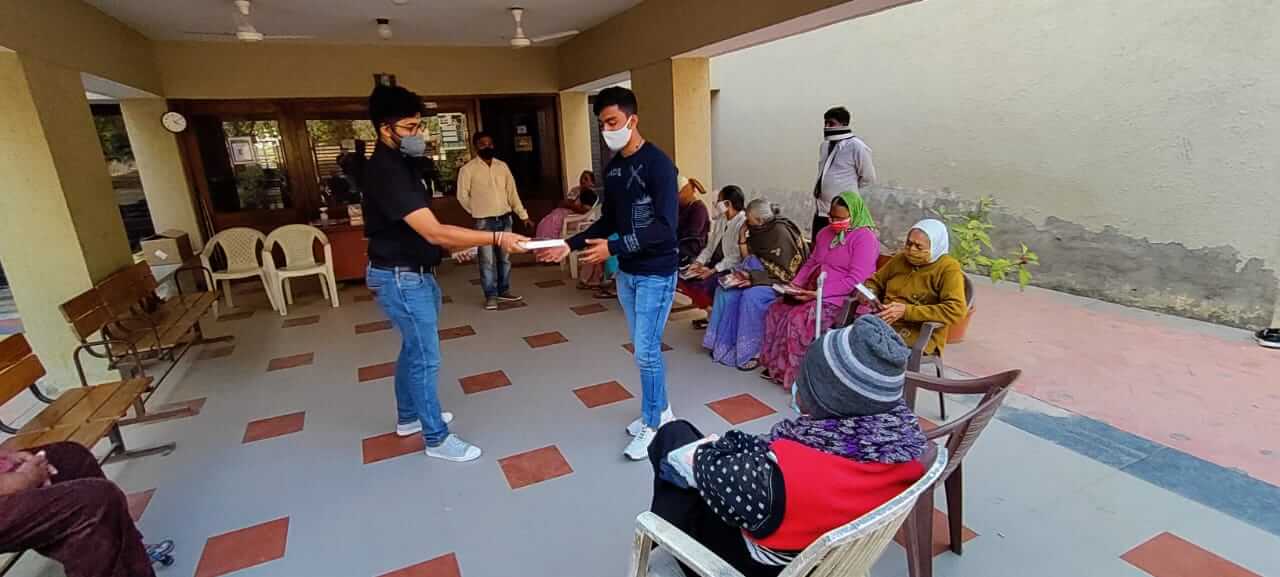 Bhagavad Gita Distribution
